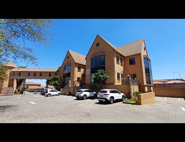 BUSINESS PROPERTY TO RENT IN DIE HOEWES